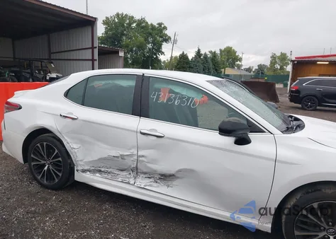 2018 Toyota Camry Se из США, поврежденный, VIN 4T1B11HKXJU035152